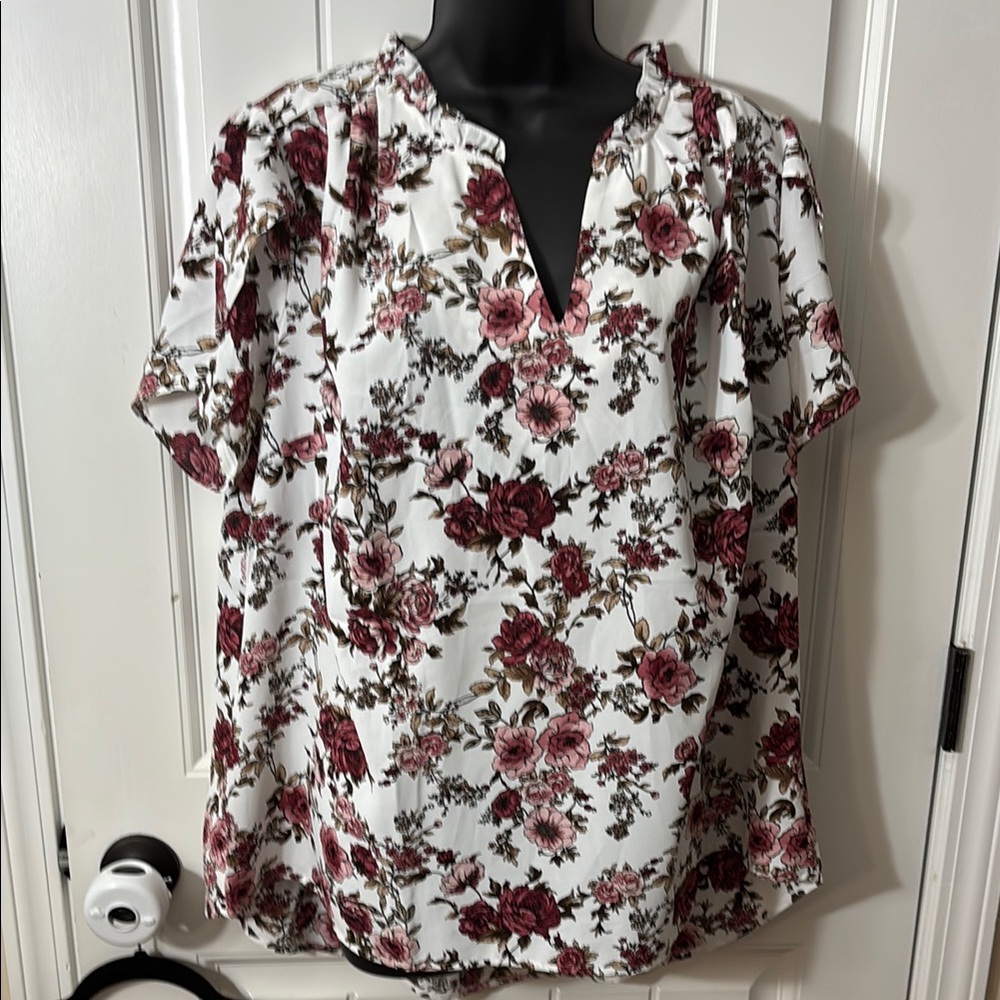 41 Hawthorn Red and White Relaxed Blouse with Mandarin Collar